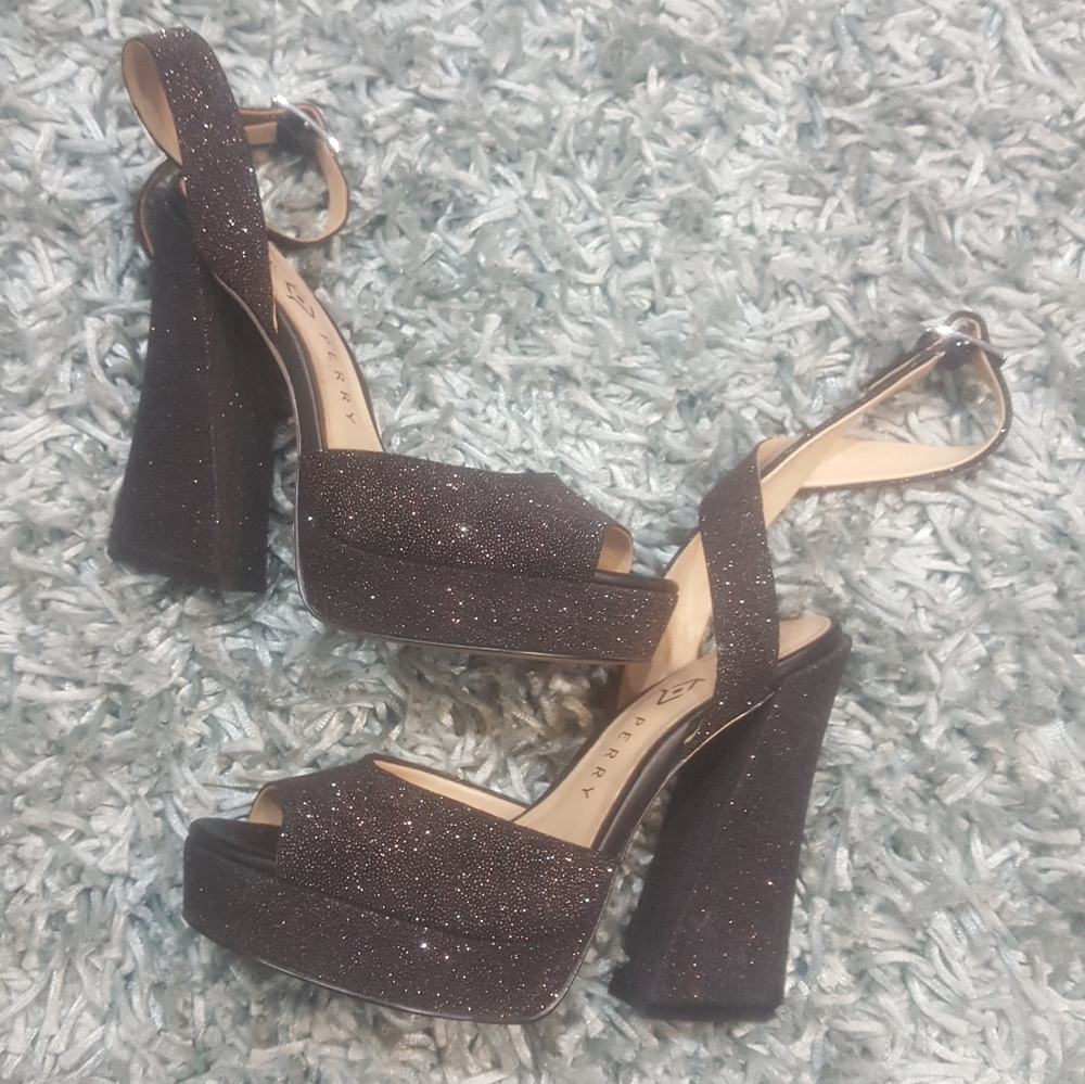Shoes / Heels